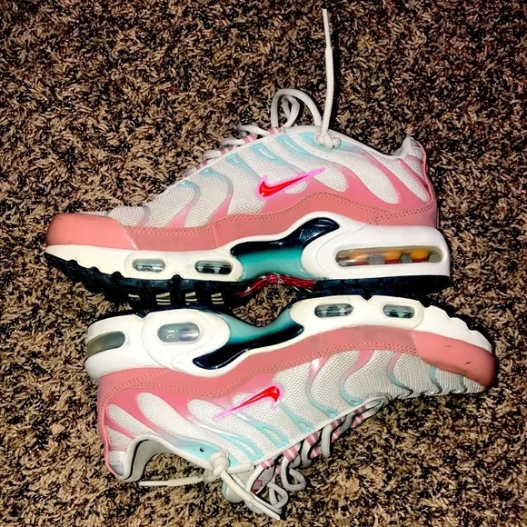 Nike TN Air Max Plus Women's Pink and White Sneakers Size 6.5 | EUC - Picture 2 of 12